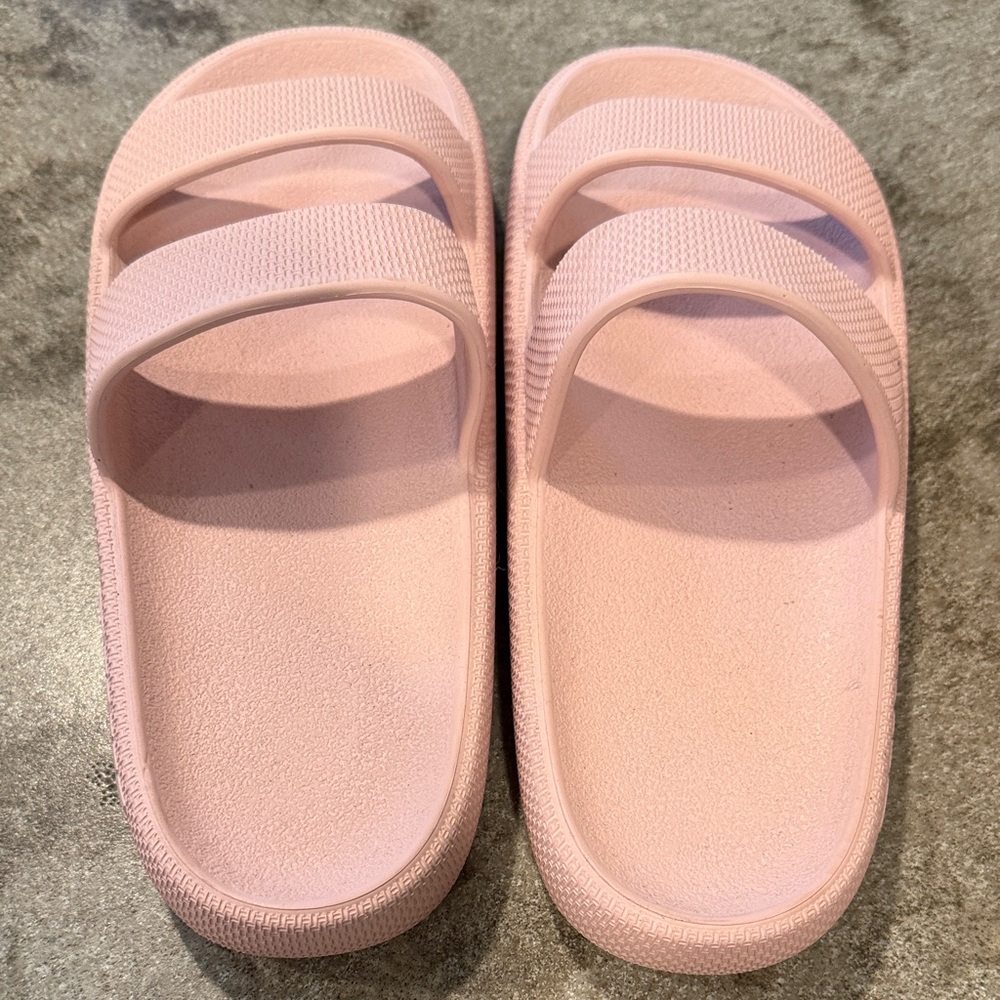 PINK Victoria's Secret Blush Slide Sandals